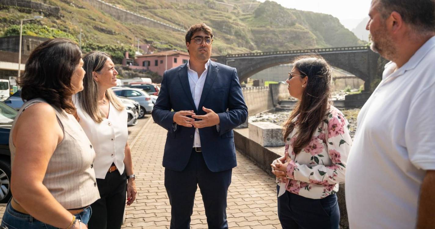 Olavo Câmara promete lançar redes de saneamento básico na Ribeira da Janela e nas Achadas da Cruz