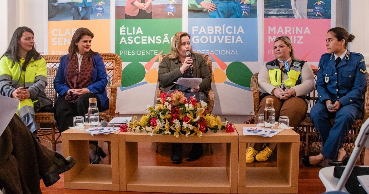 Tertúlia assinalou Dia da Mulher em Santa Cruz