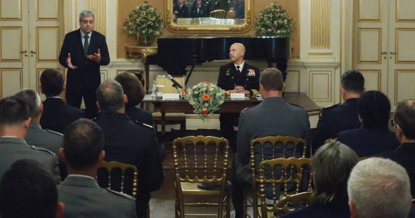 Formandos do curso de promoção a oficial-general recebidos por representante da República