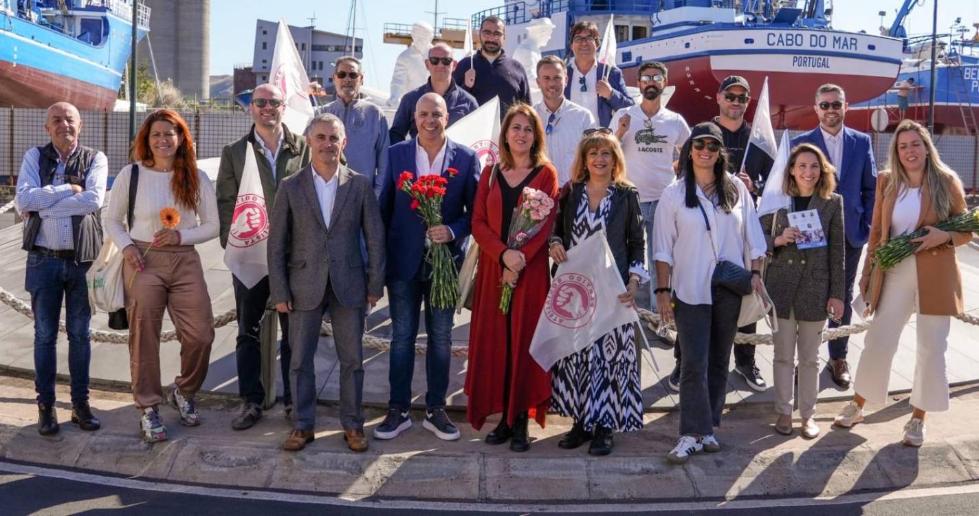 PS assume compromisso de aumentar salário mínimo até ao final da legislatura