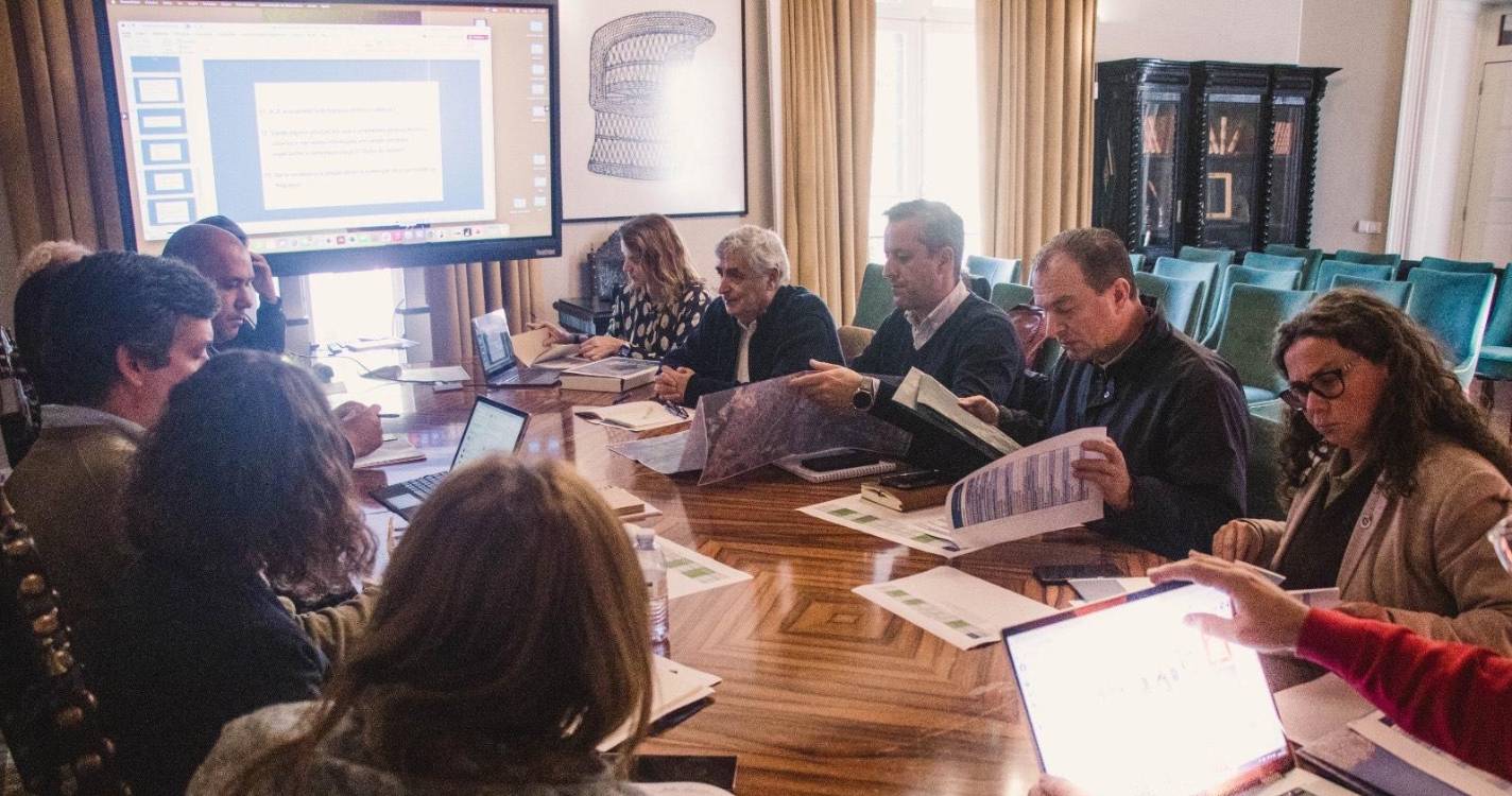 Habitação em Santa Cruz avança para o terreno juntamente com juntas de freguesia