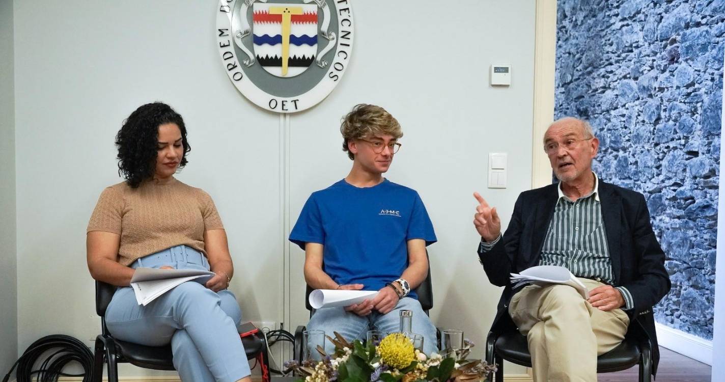 AJMC promove diálogo intergeracional sobre os 50 anos da Autonomia