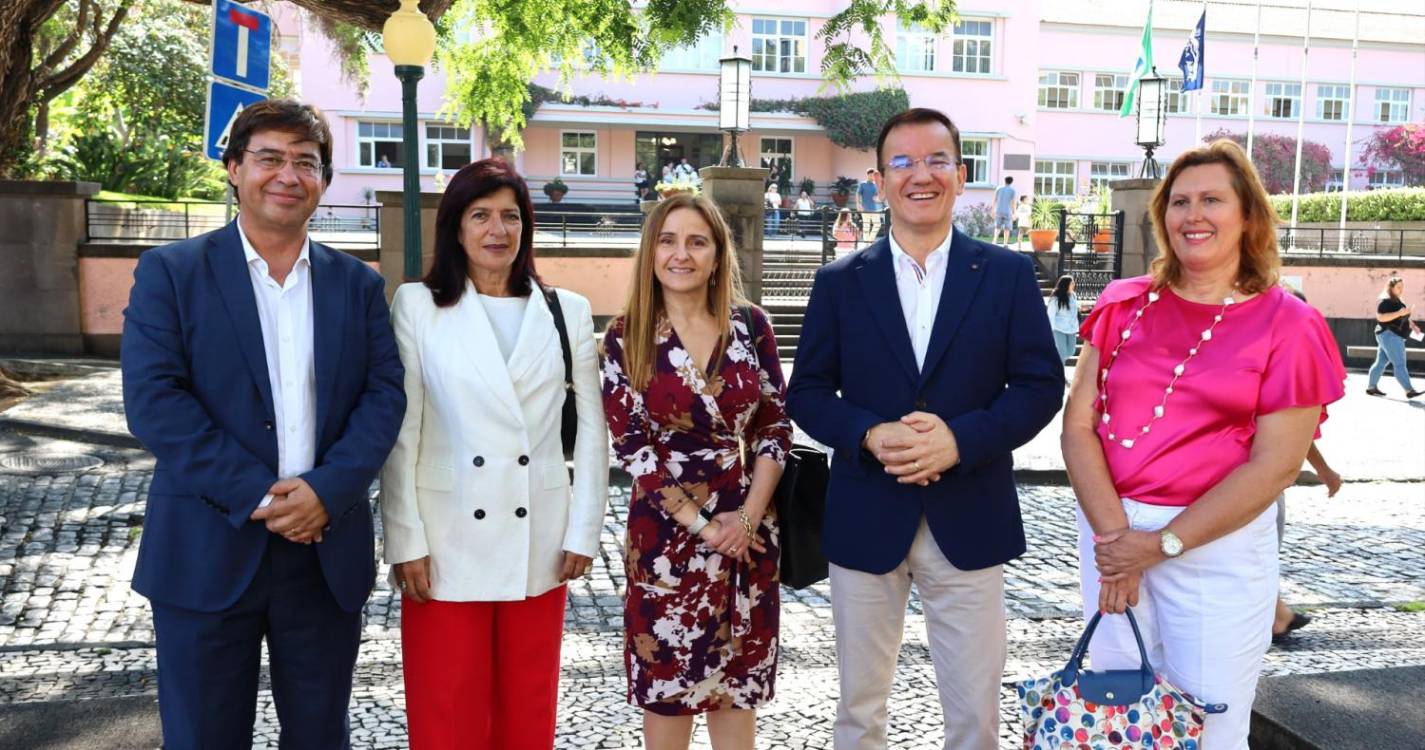 PS defende redução da burocracia nas escolas da Região