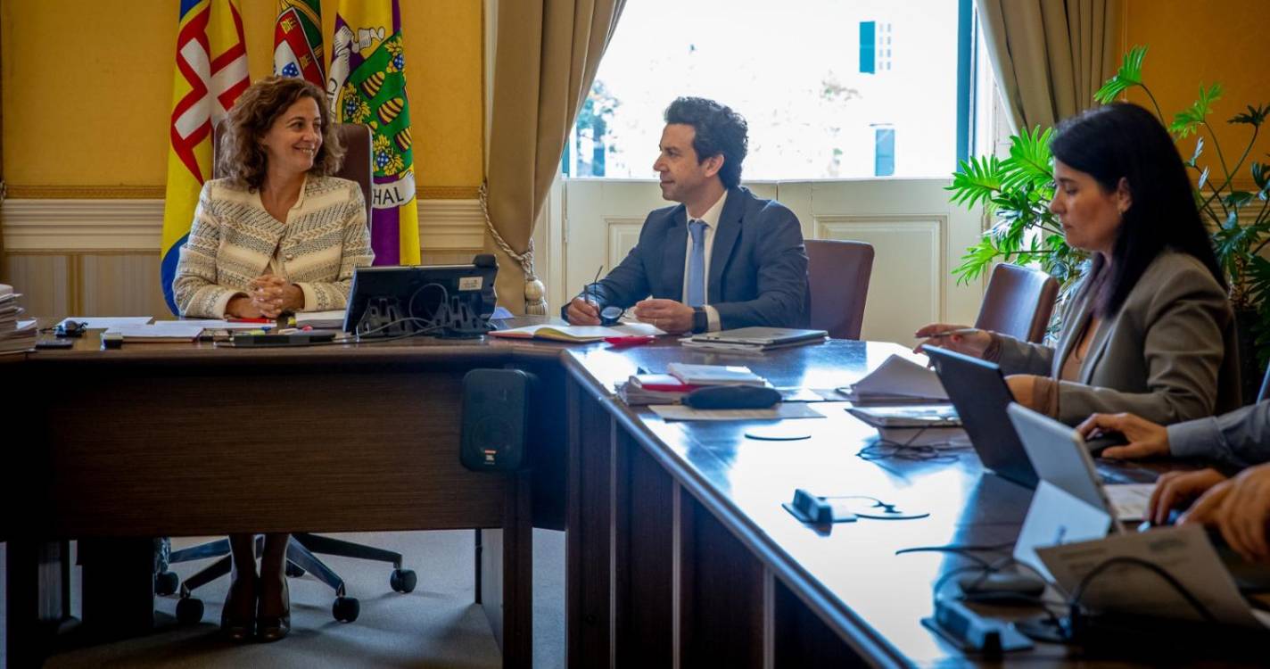 Funchal atribui 15 bolsas de mérito no valor de 2 mil euros cada