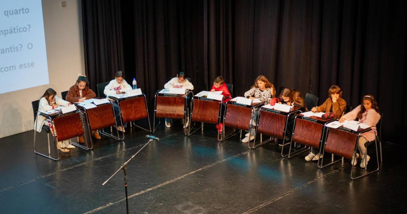 Triatlo literário promove o gosto pela leitura entre os mais jovens em Câmara de Lobos