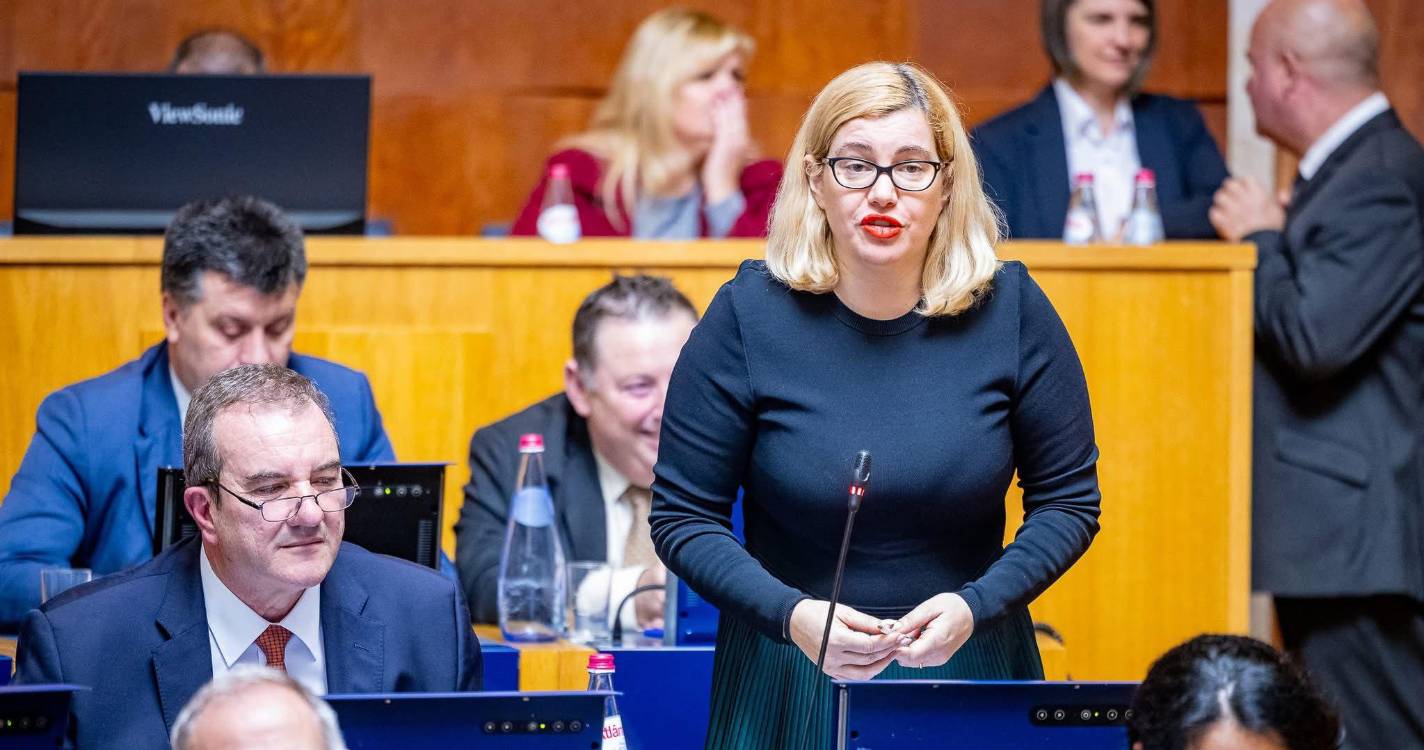 CDS considera “injusta” a situação dos docentes e questiona atuação do Governo Regional