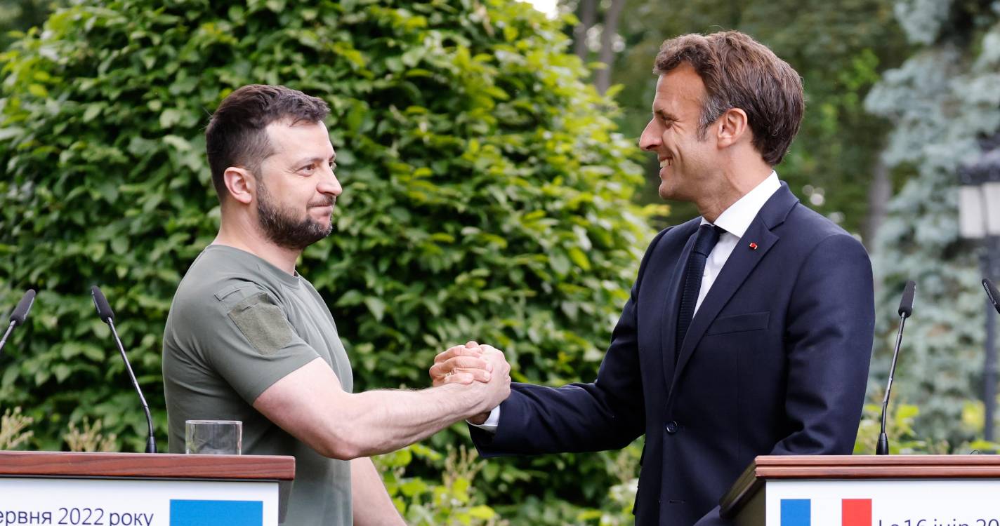 Ucrânia: Macron defende plano de paz com a Ucrânia e os europeus sentados à mesa
