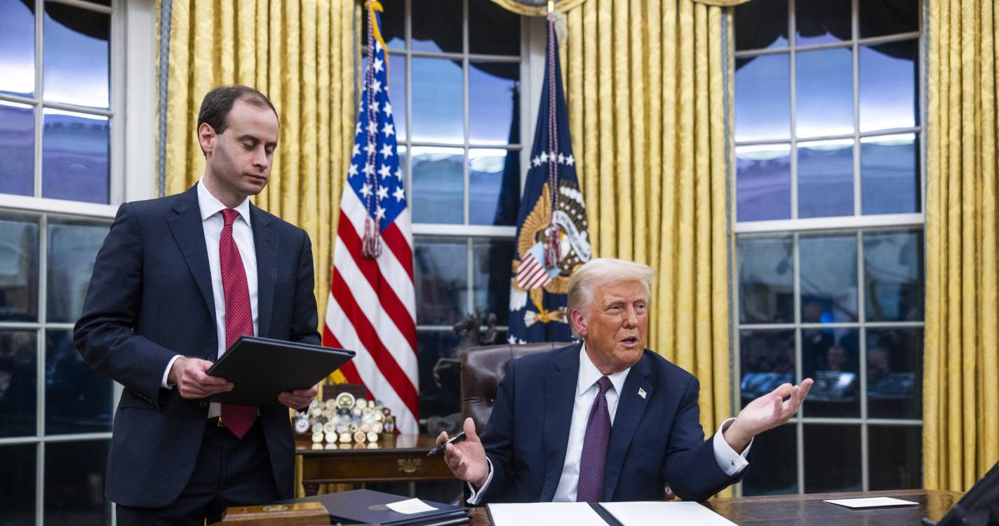 Trump: Novo Presidente assina ordem executiva para retirar Estados Unidos da OMS