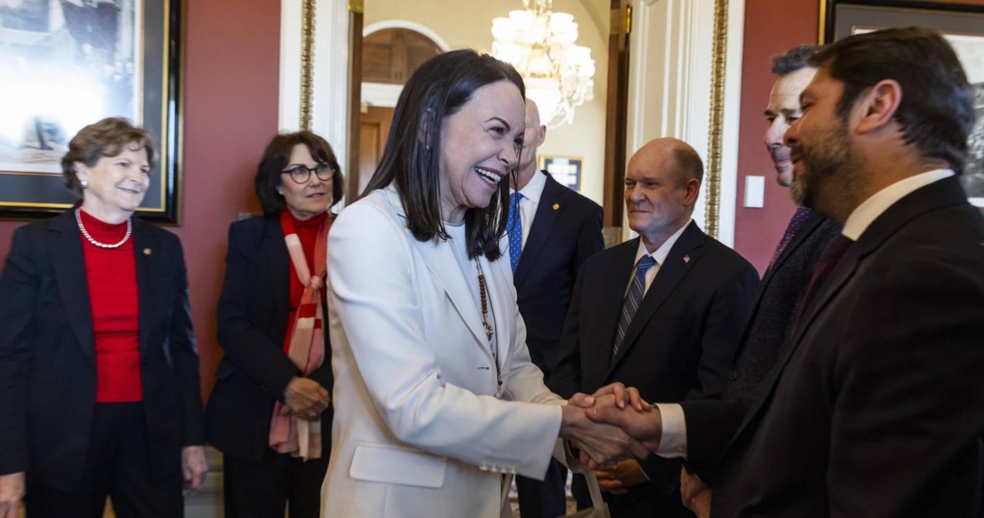 Venezuela: Corina Machado deu a Trump a medalha do Nobel da Paz