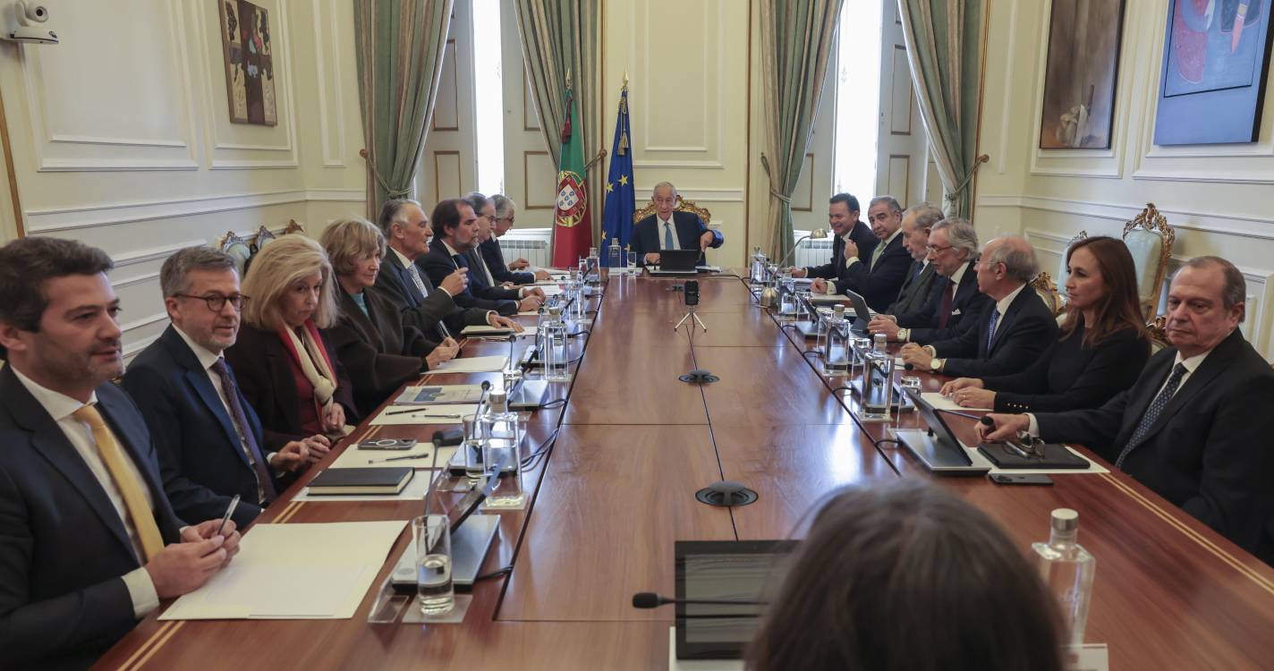 Reunião do Conselho de Estado começou cerca das 15:10 com uma ausência