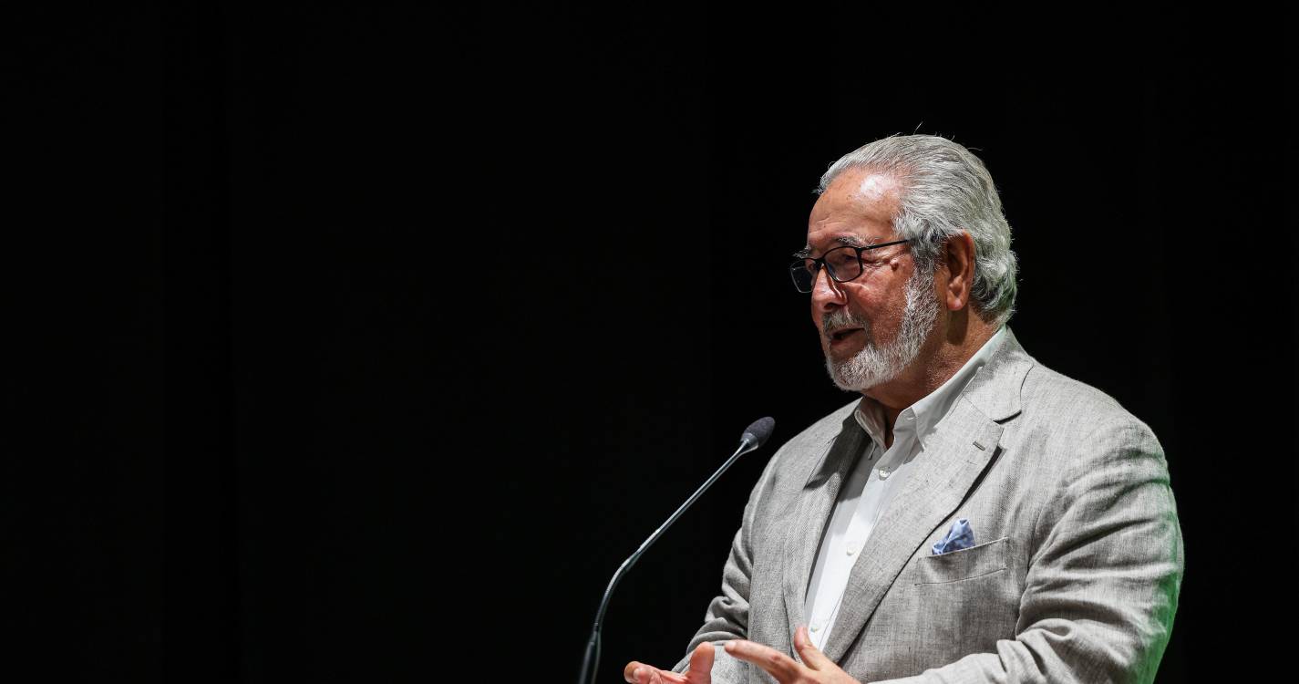 Buscas na Câmara de Oeiras relacionadas com negócio de empresa municipal com Moçambique