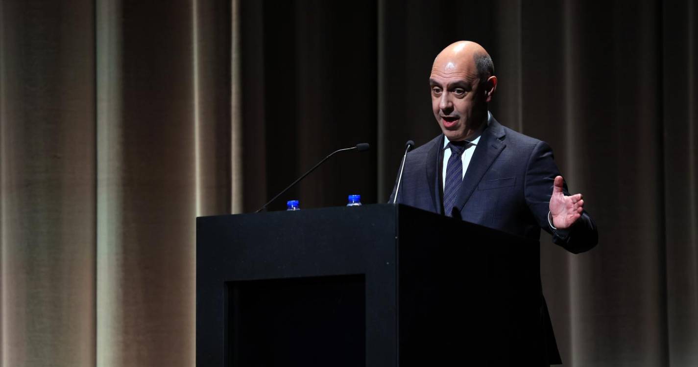 Ministro da Saúde espera abrandamento dos picos nos hospitais só em janeiro