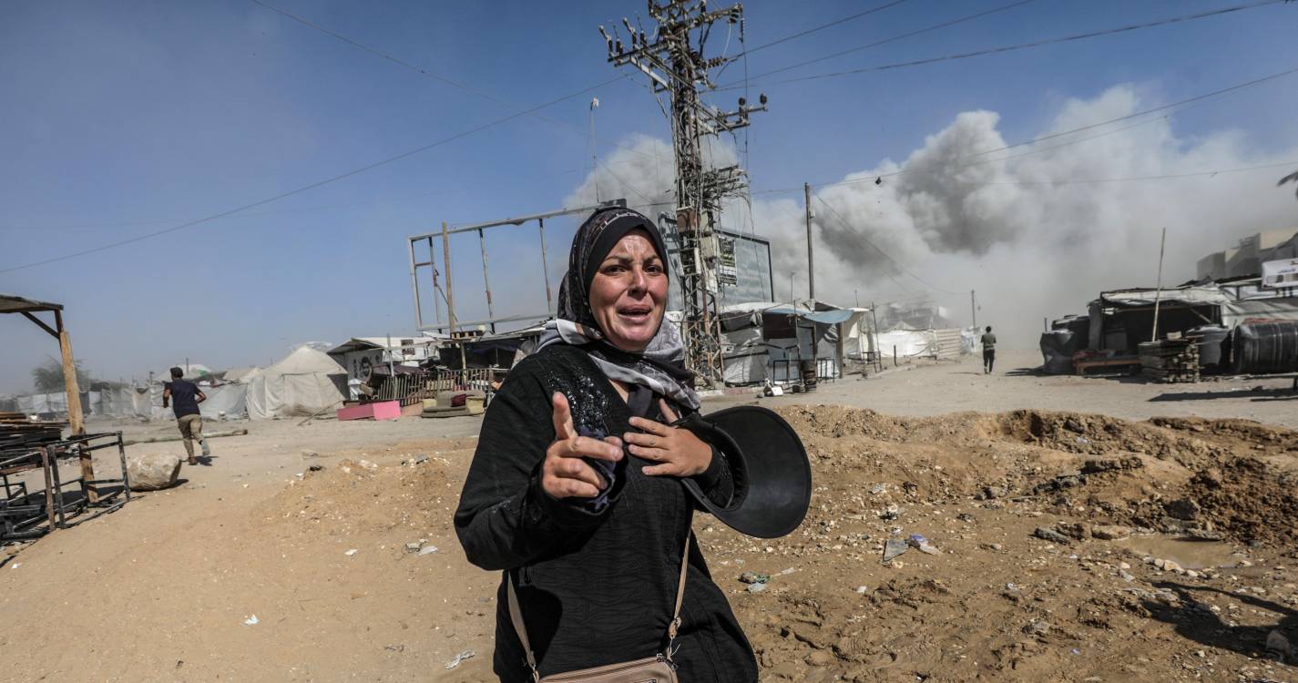 Médio Oriente: Israel ataca torre residencial de 12 andares em Gaza