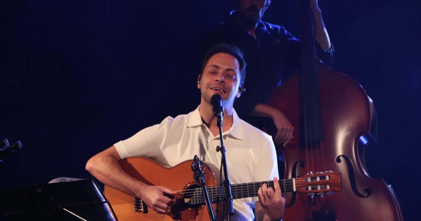 Concerto de António Zambujo atraiu centenas de pessoas (com fotos)