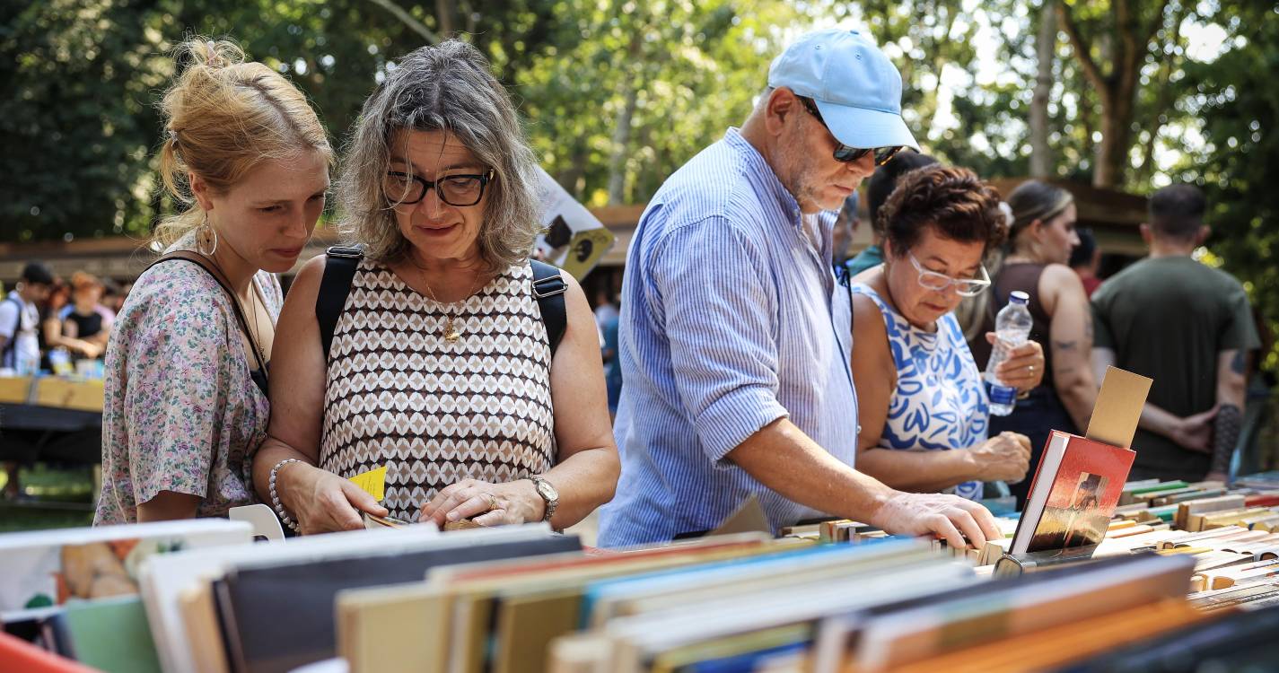 Feira do Livro do Porto arranca com expectativas altas e muitos visitantes