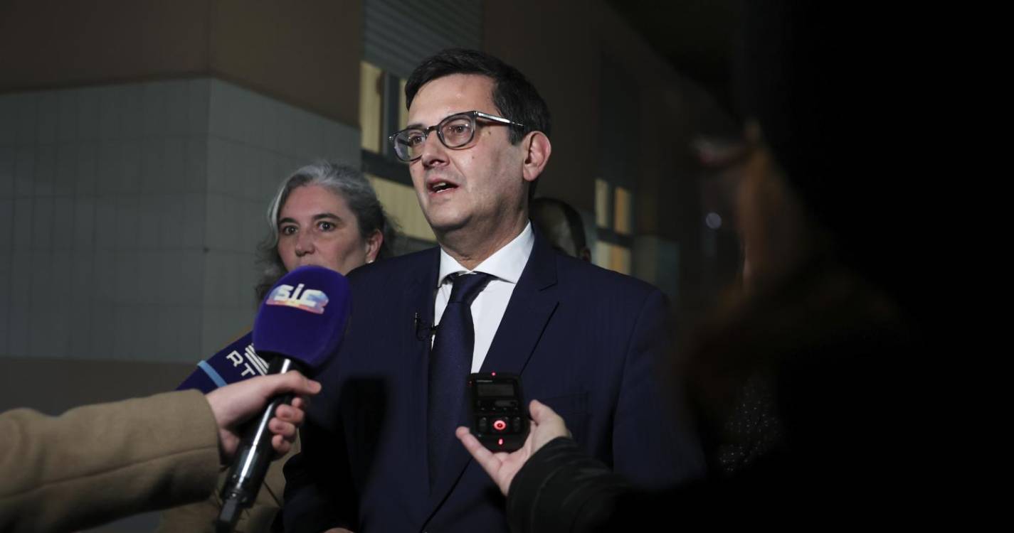 Caso gémeas: IL quer ouvir filho do Presidente da República no parlamento