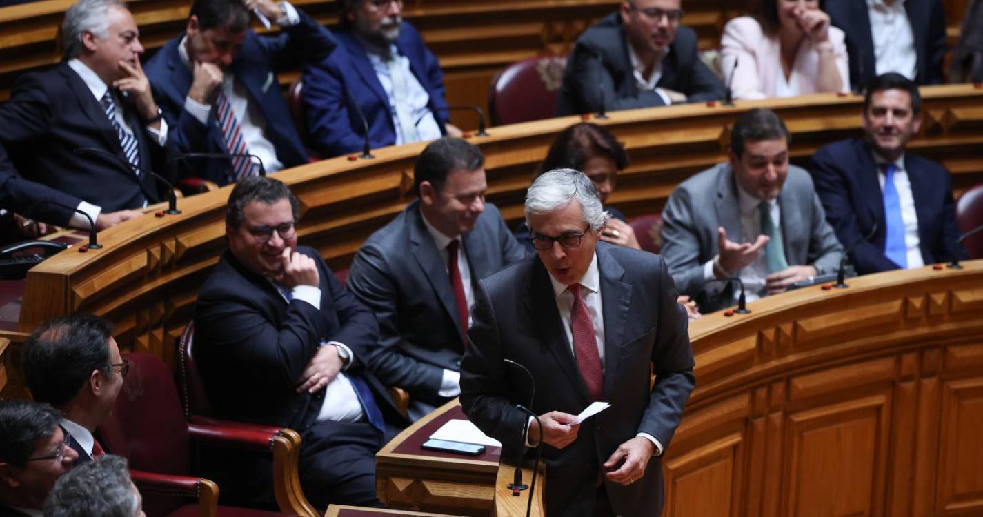 Deputado do PSD Aguiar-Branco eleito presidente da Assembleia da República