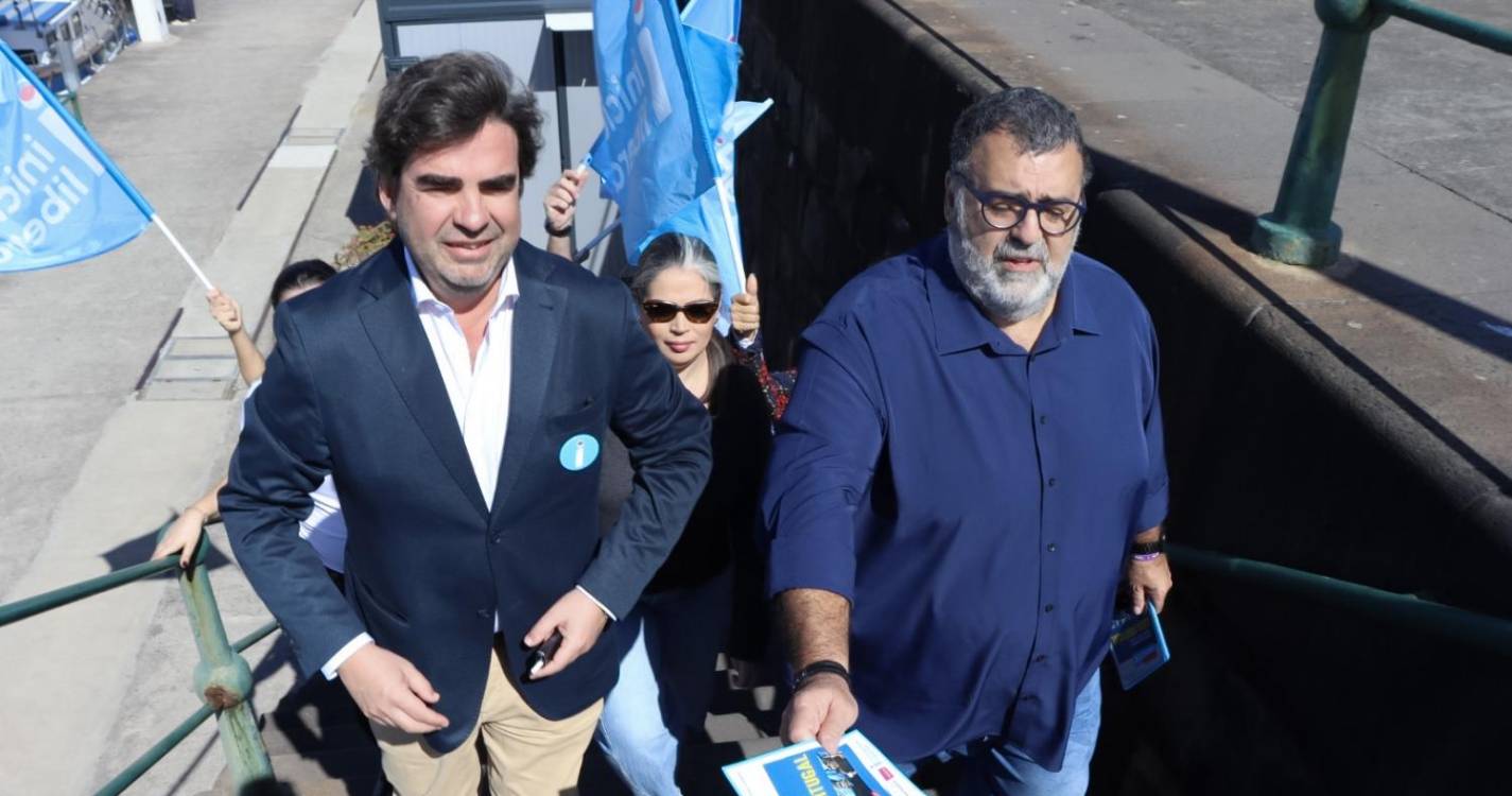 IL esteve no Cais do Funchal “à procura do ferry prometido pelo PS”