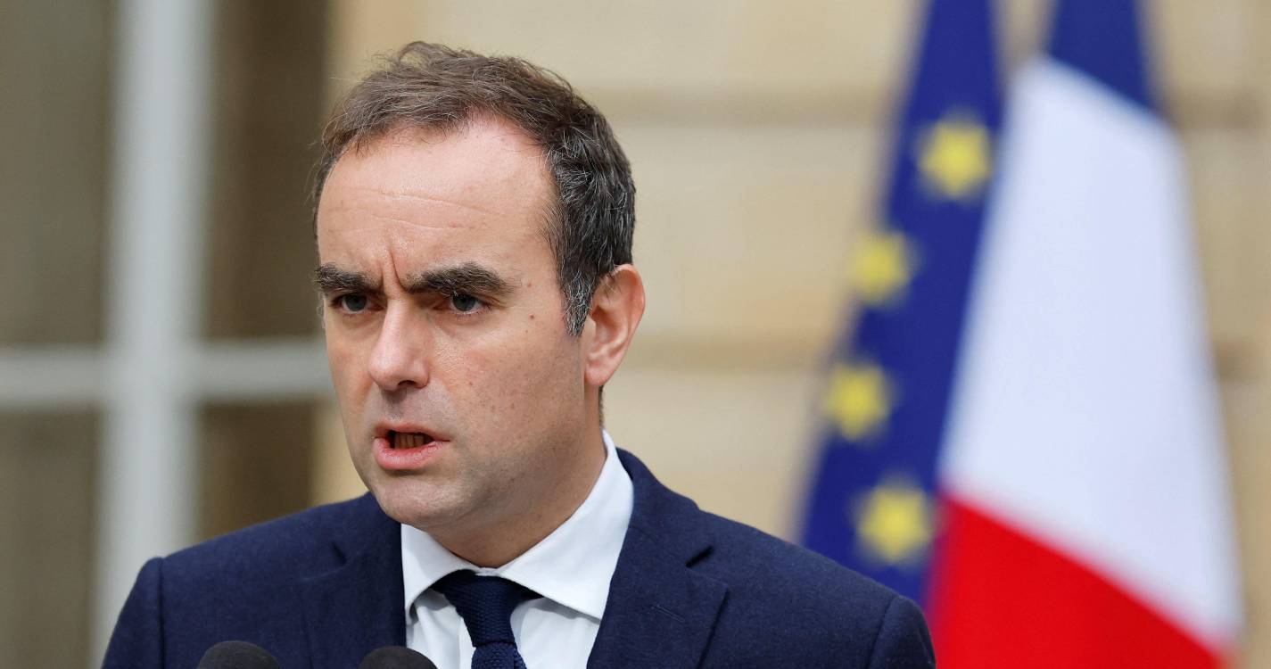 Macron volta a nomear Lecornu como primeiro-ministro em França