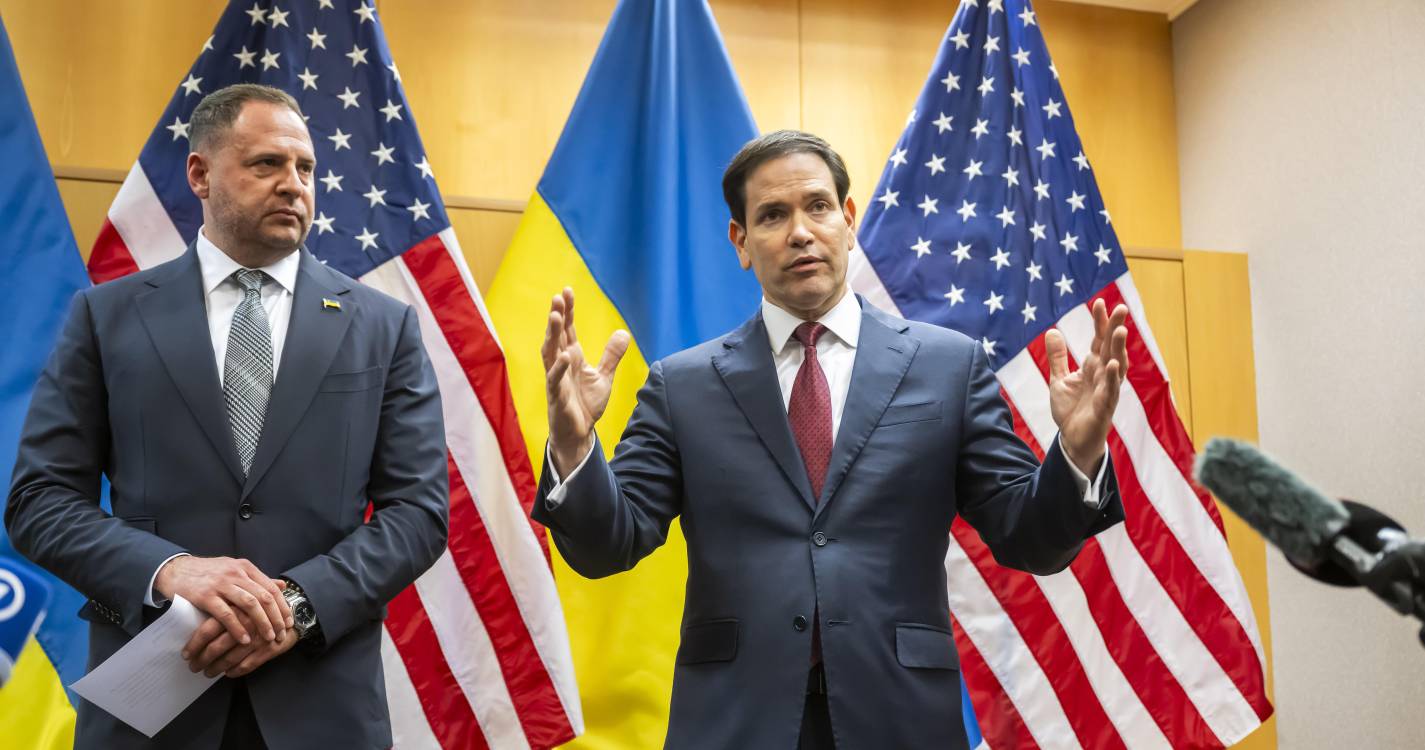 EUA estão a ouvir a posição ucraniana diz Volodymyr Zelensky