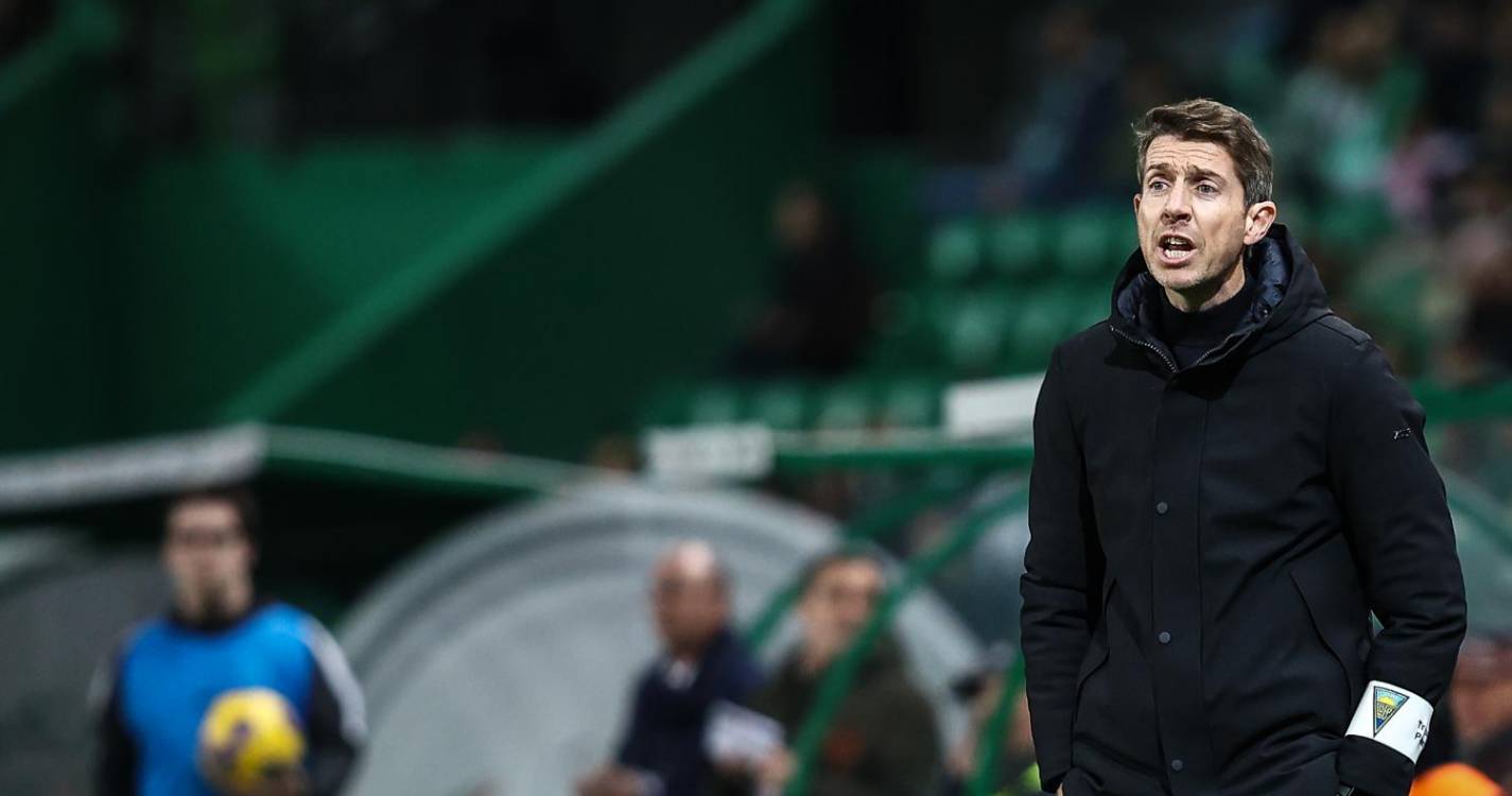 Taça de Portugal: Seabra garante Estoril com “pés assentes na terra” ante o FC Porto