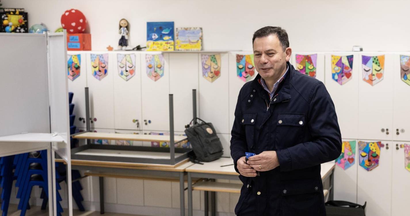 Projeção da SIC dá vitória à AD