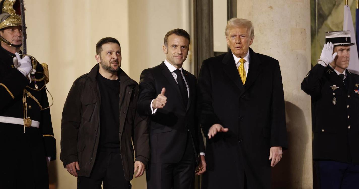 Macron, Zelensky e Trump reúnem-se em Paris