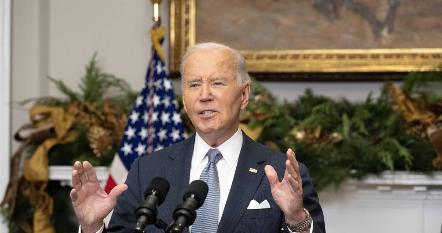 Síria: Biden diz que queda de regime é sinal de fragilidade da Rússia