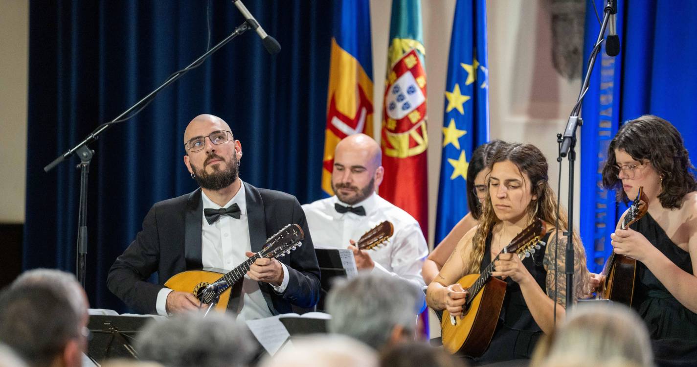 Recreio Musical celebrou 112 anos a unir o fado ao bandolim. Festa prossegue este fim de semana (com fotos)