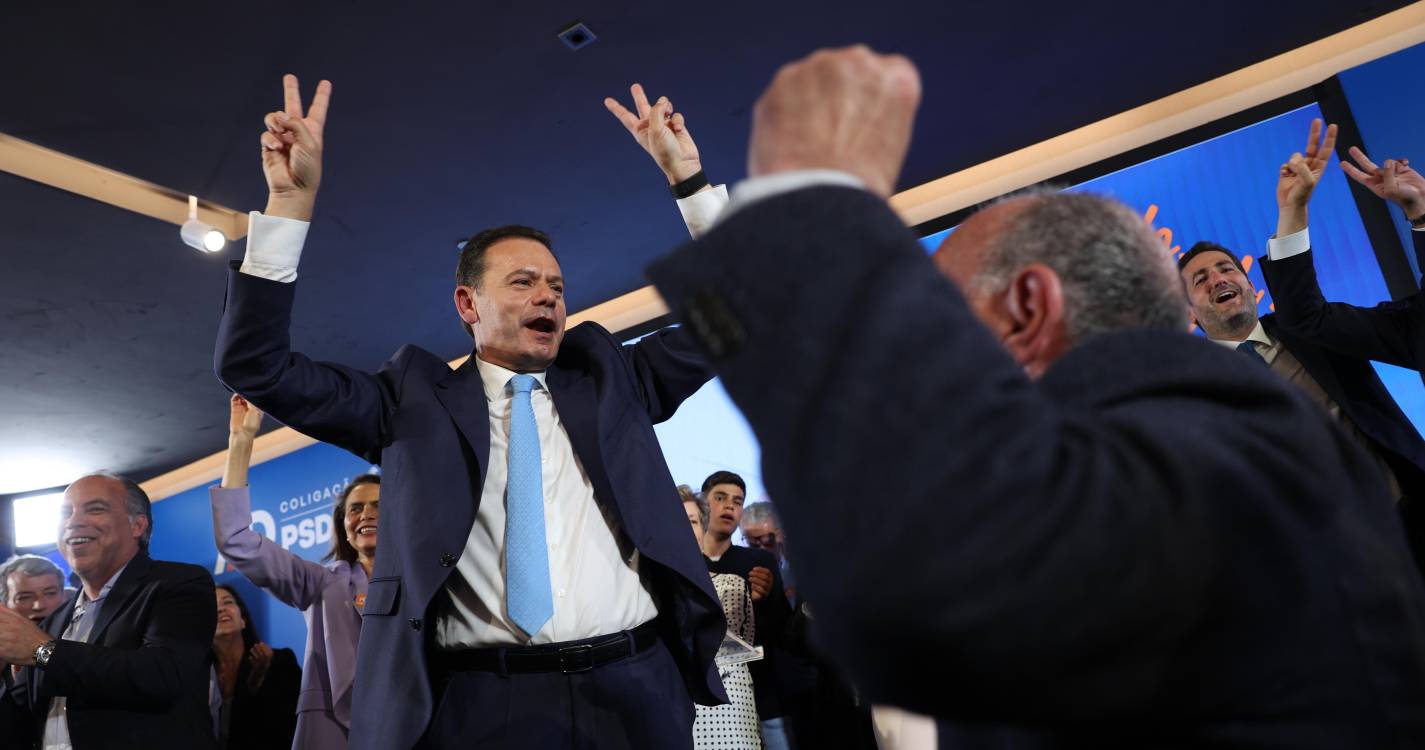 Legislativas: Von der Leyen e Metsola felicitam Montenegro por resultado