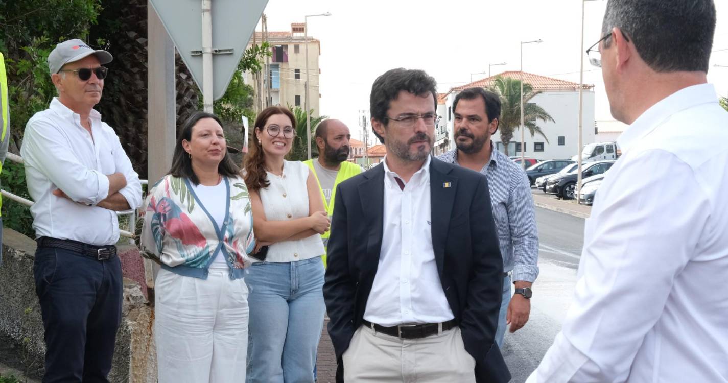 Pedro Rodrigues acompanha obras no Caniçal