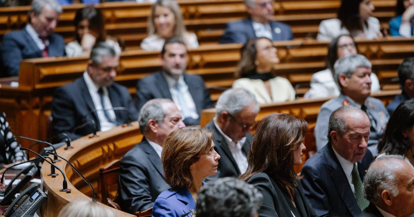 Paula Margarido representa Governo Regional na comemoração dos 50 anos da Constituição