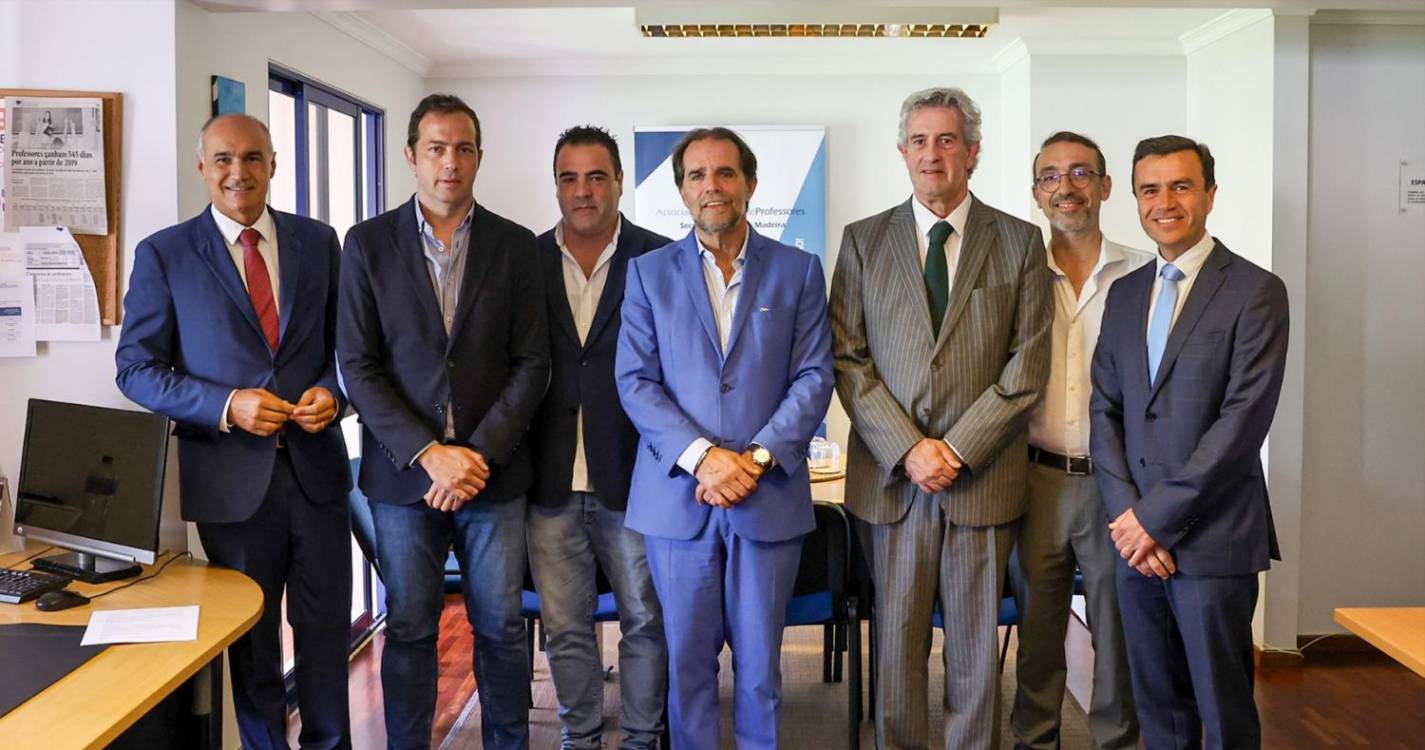 Recuperação do tempo de serviço e vinculação automática são alguns dos compromissos de Albuquerque para com os professores