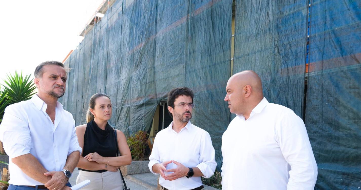 Pedro Rodrigues acompanha obras de eficiência energética no Conjunto Habitacional do Serrado do Mar