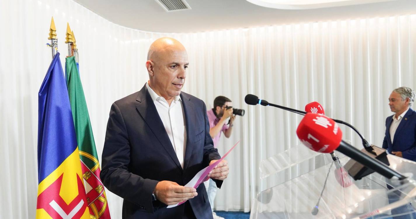 Cafôfo suspende mandato na AR e vai ser líder parlamentar na Região