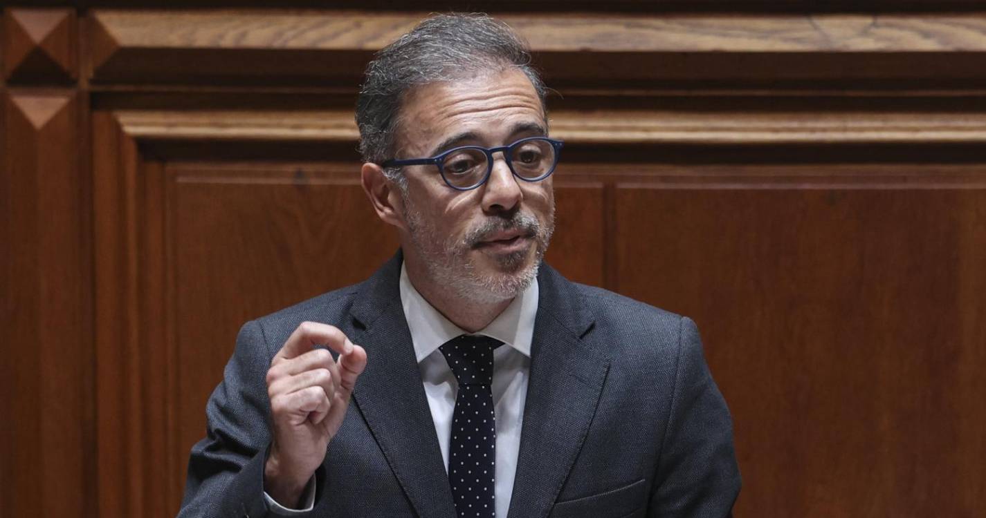 Ministro Pedro Duarte diz que Governo não mentiu nem se enganou e acusa PS de embuste