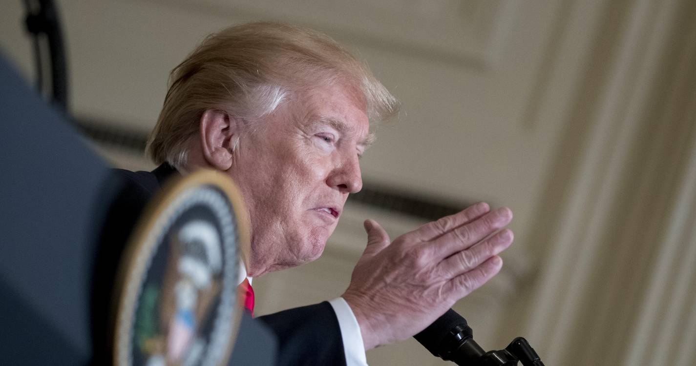 Trump prepara ordem executiva para endurecer requisitos do voto presencial nos EUA