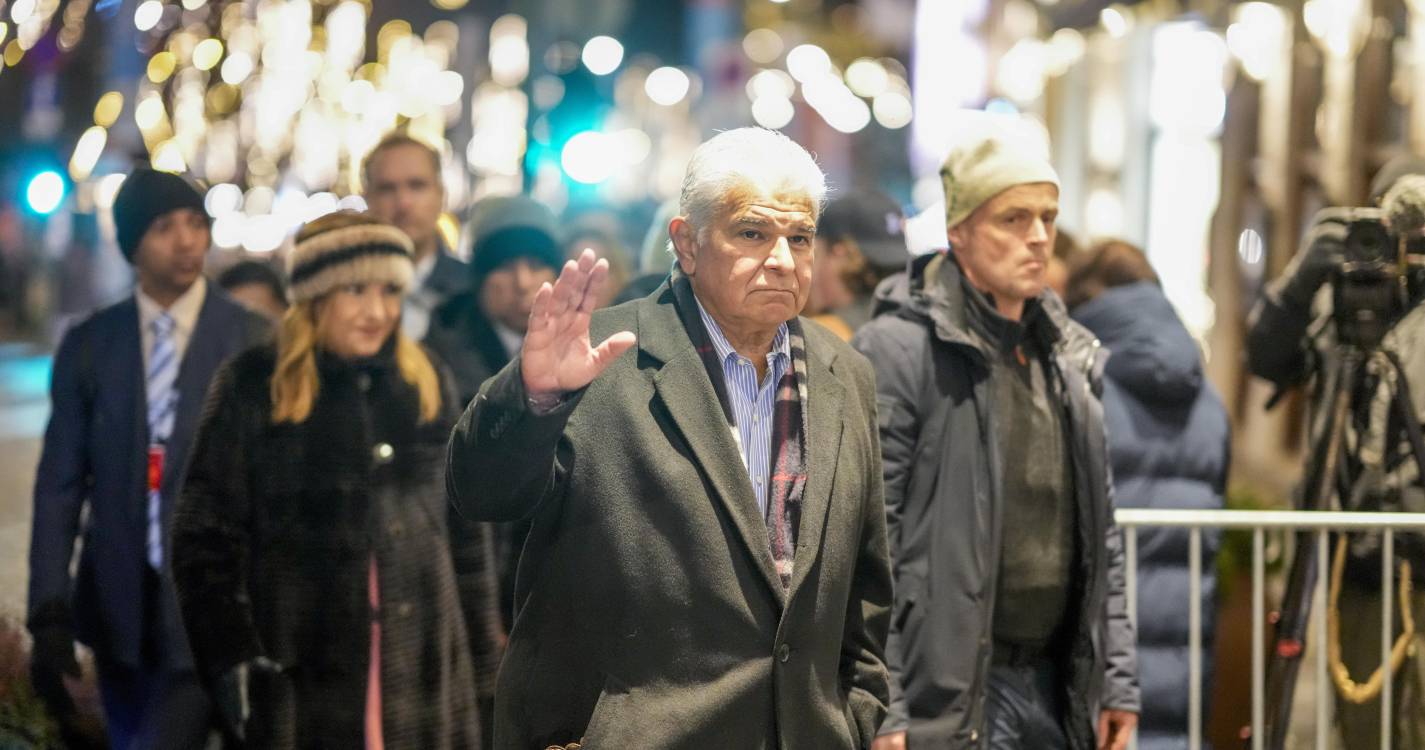 Chefes de Estado e outros convidados começam a chegar a Oslo (com fotos)