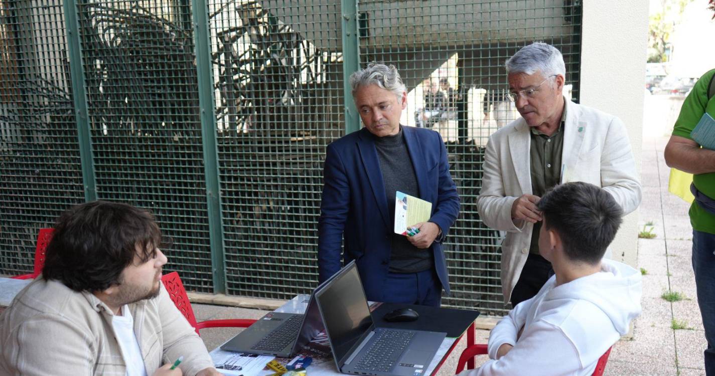 JPP acusa PSD, CDS e PS de reprovarem propostas para a igualdade entre estudantes