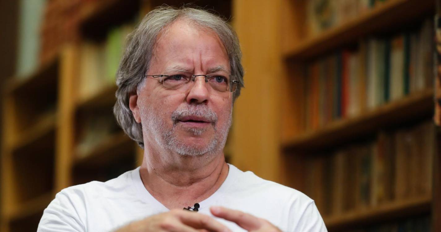 Mia Couto contra reparações do período colonial que sejam forma de “culpabilização”