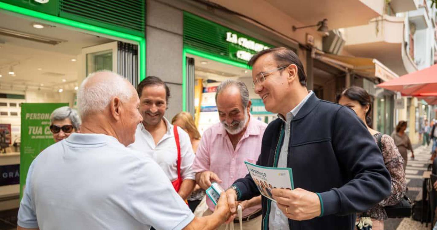 Caetano promete garantir acesso à habitação sem ceder à especulação imobiliária