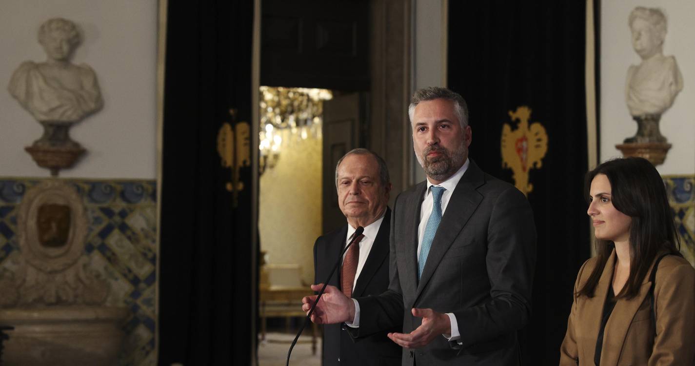 Legislativas: César propõe eleições no PS em 27 e 28 de junho e congresso pós-autárquicas