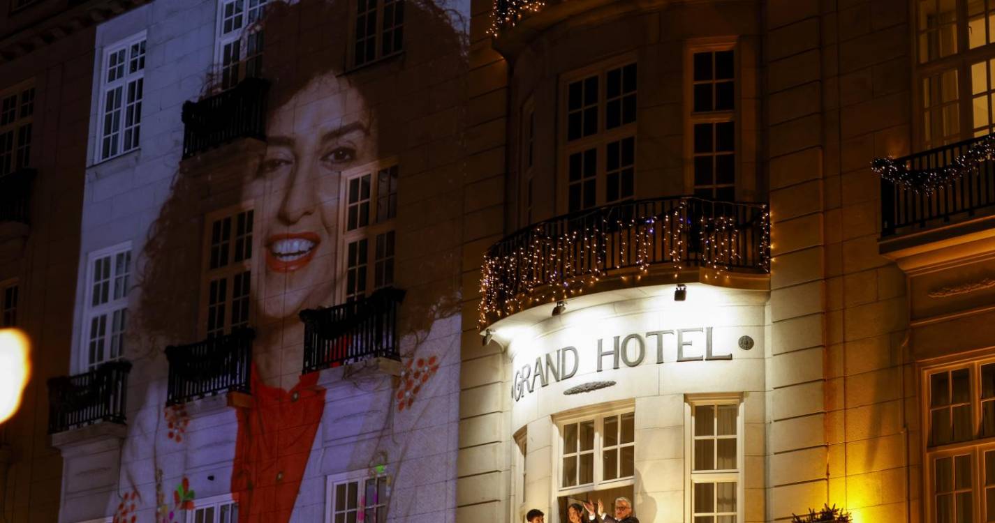 Nobel da Paz detida no Irão pede apoio internacional para acabar com regime