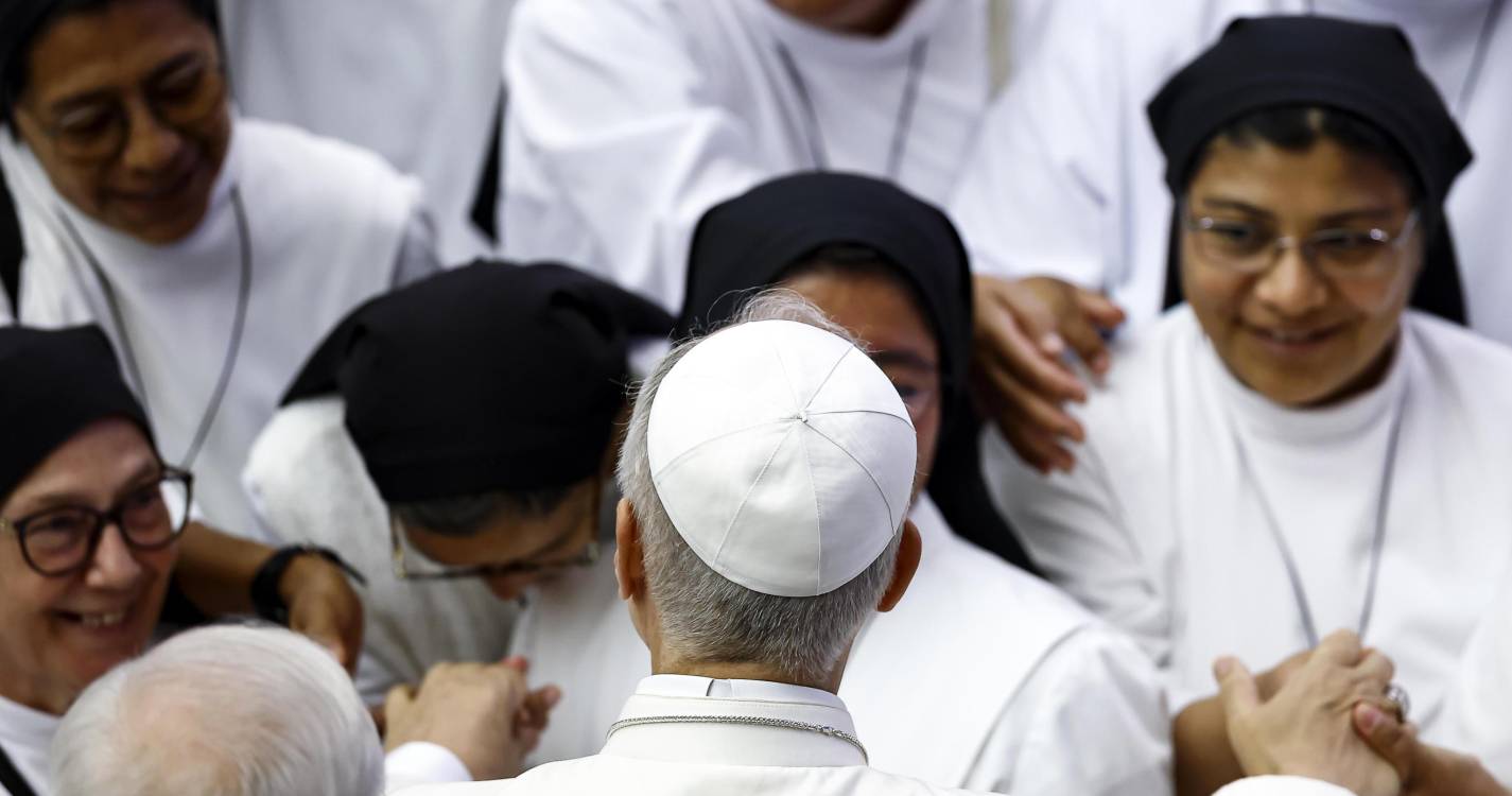 Papa Leão XIV pede resposta dos católicos à injustiça e à exclusão