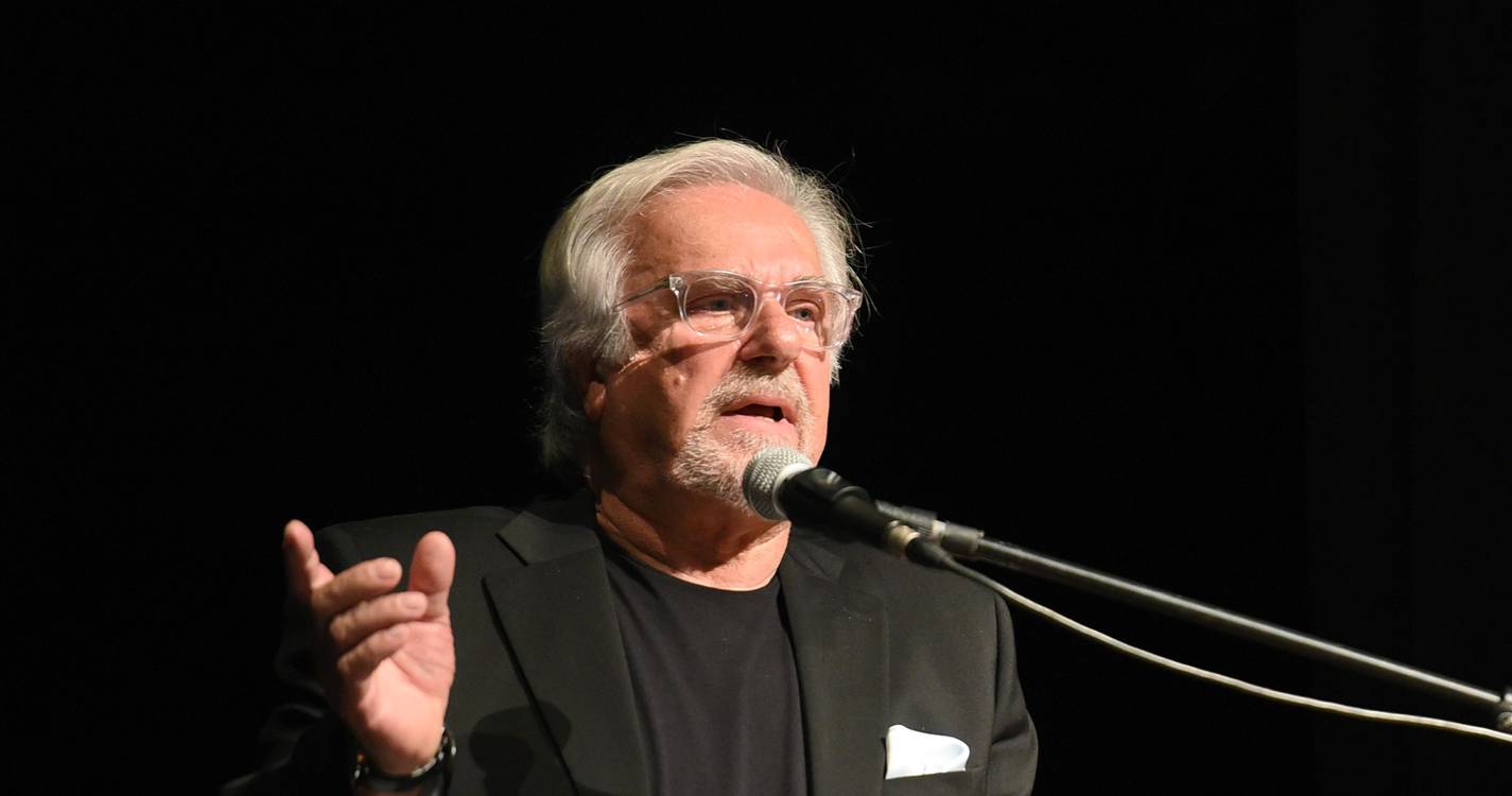 Última hora: morreu o escultor Francisco Simões