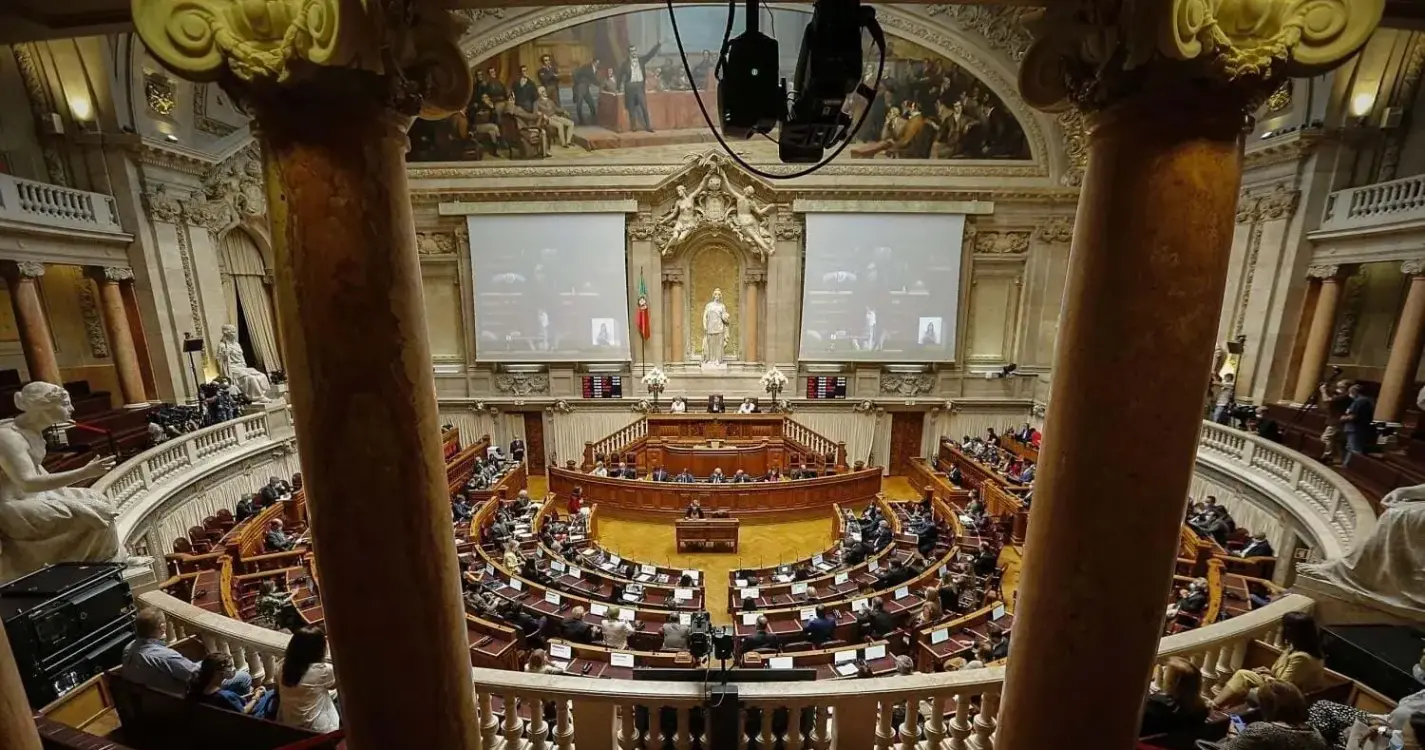 Passe de Mobilidade Nacional discutido no parlamento entre consensos e divergências