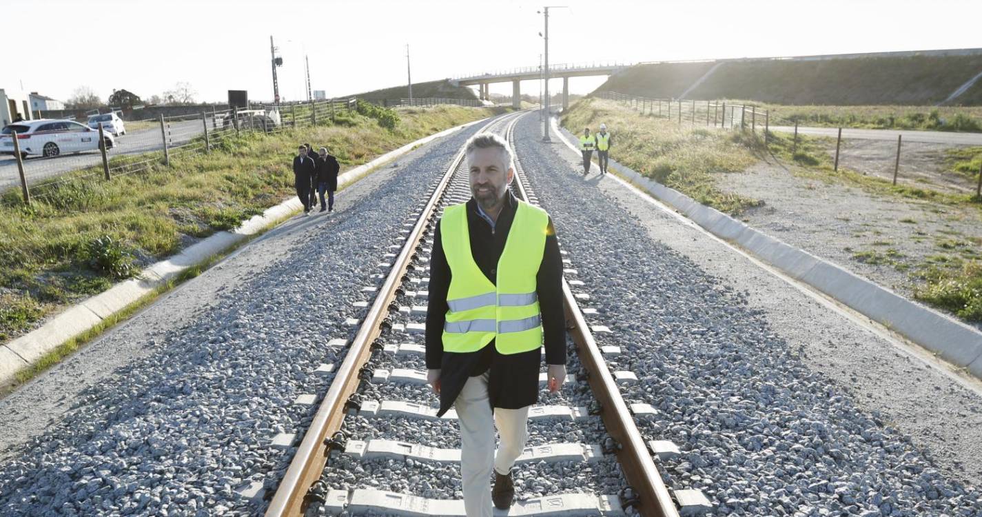 Eleições: Pedro Nuno afirma que renovou e abriu linhas ferroviárias enquanto outros encerraram-nas