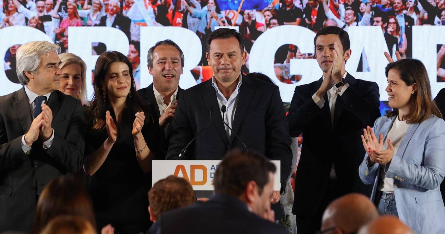 Europeias: Montenegro anuncia apoio a Costa para presidência do Conselho se decidir ser candidato