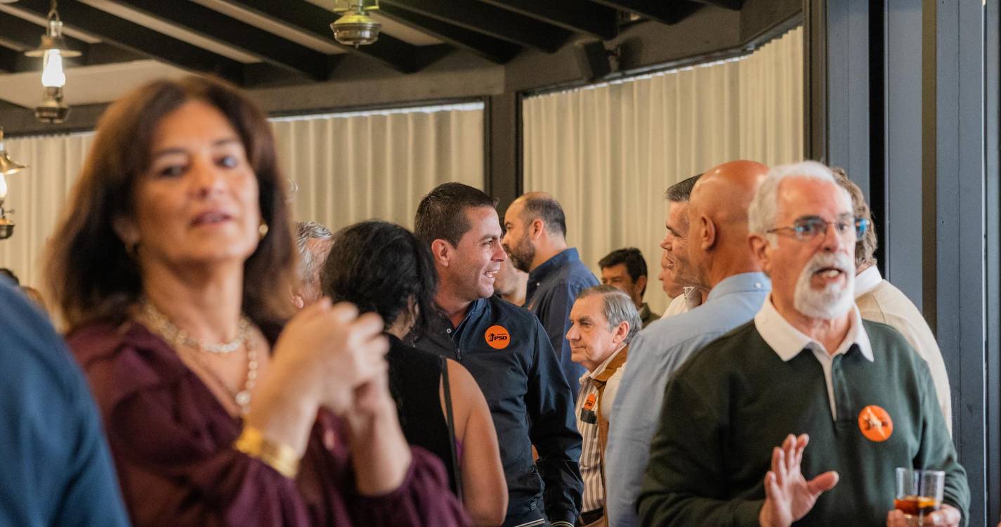 Almoço entre social-democratas reuniu apoio da ‘velha guarda’ (com fotos)