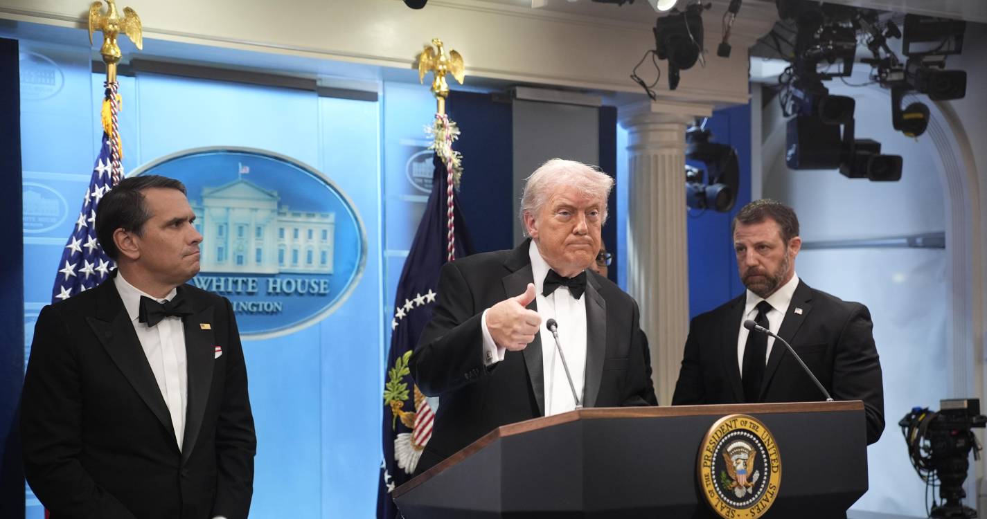 Trump afirma que atirador em gala da imprensa foi movido por “ódio anticristão”